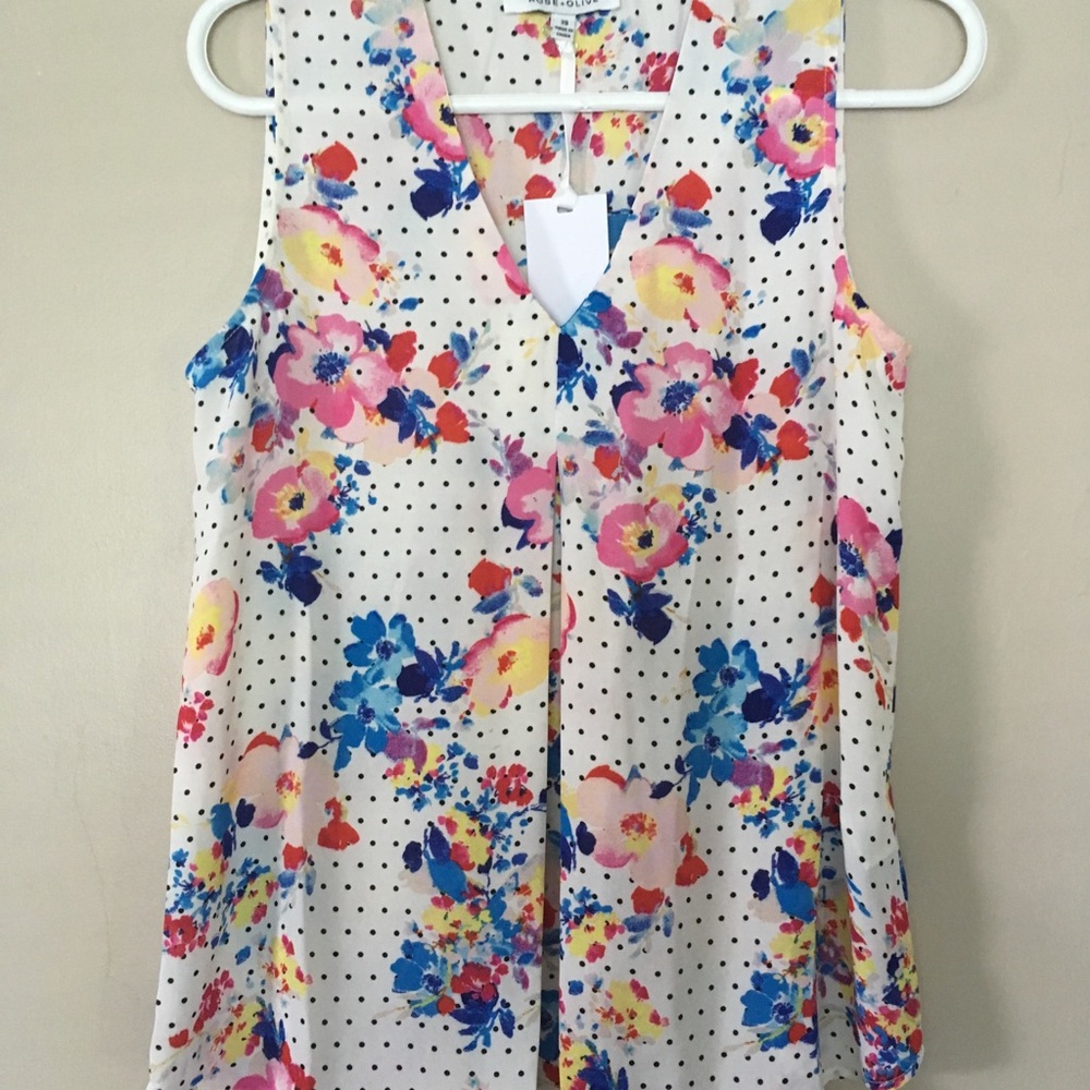 Rose + Olive Lightweight Flowy Tank NWT